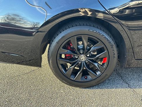 Used 2021 Toyota Avalon XLE image 17