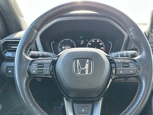 Used 2023 Honda Pilot TrailSport image 22
