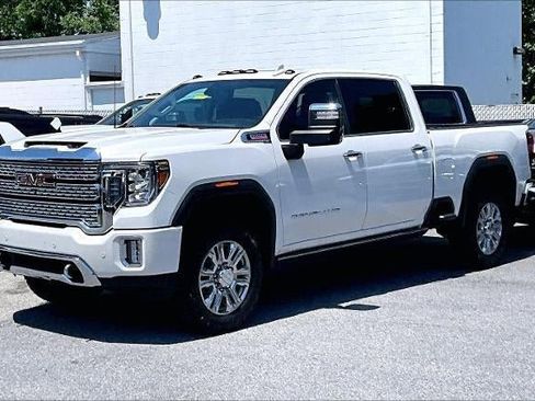 Used 2023 GMC Sierra 3500 Denali w/ Denali Ultimate Package AWD/4WD image 2
