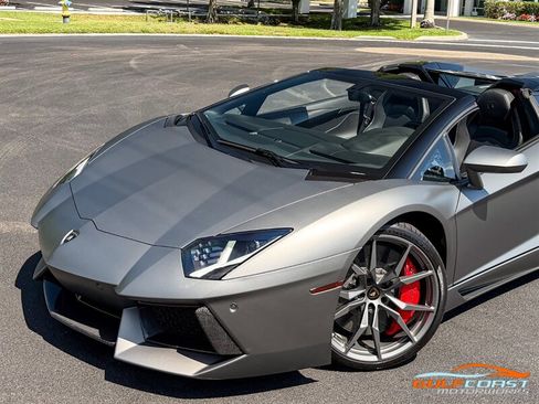 Used 2017 Lamborghini Aventador LP 700-4 AWD/4WD image 11