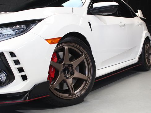 Used 2020 Honda Civic Type R image 25