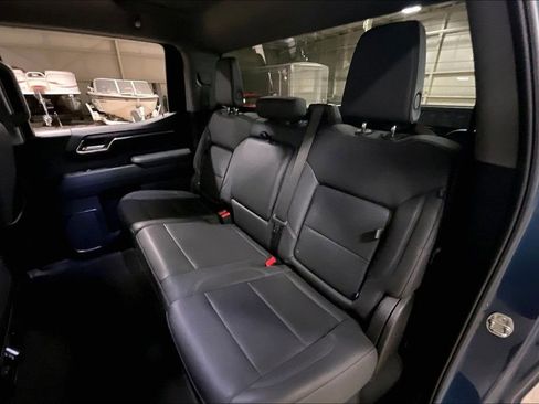 Used 2024 GMC Sierra 1500 SLT image 23