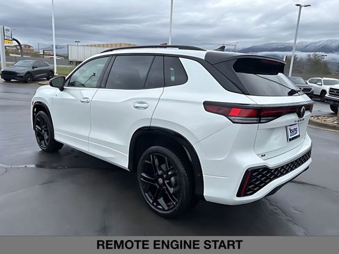 New 2026 Volkswagen Tiguan SE R-Line AWD/4WD image 5