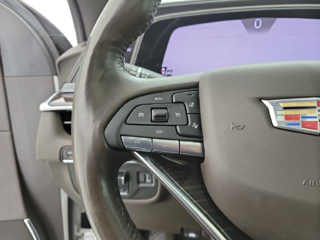 Used 2022 Cadillac Escalade Premium Luxury w/ Performance Package AWD/4WD image 25