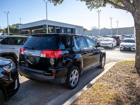 Used 2017 GMC Terrain SLE image 7