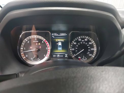 Used 2017 Nissan Titan SV AWD/4WD image 45