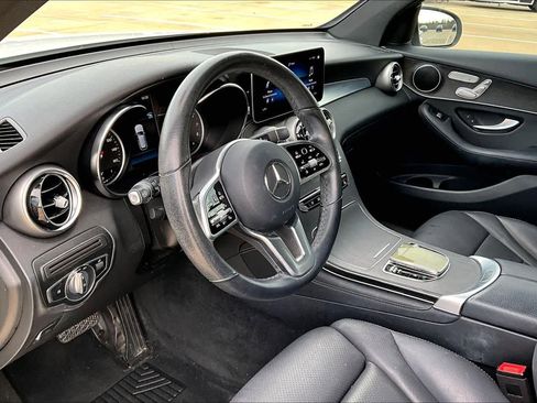 Used 2020 Mercedes-Benz GLC 300 image 17
