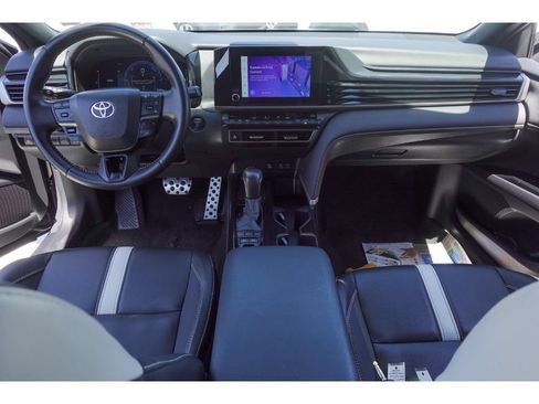 Used 2025 Toyota Camry SE FWD image 24