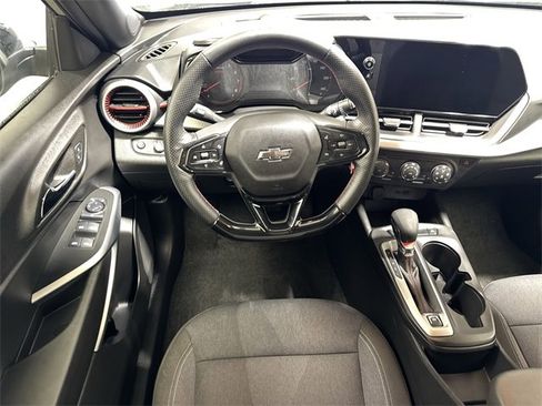 Certified 2024 Chevrolet Trax RS w/ Driver Confidence Package image 14