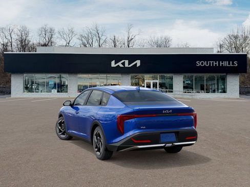 New 2025 Kia K4 EX image 4