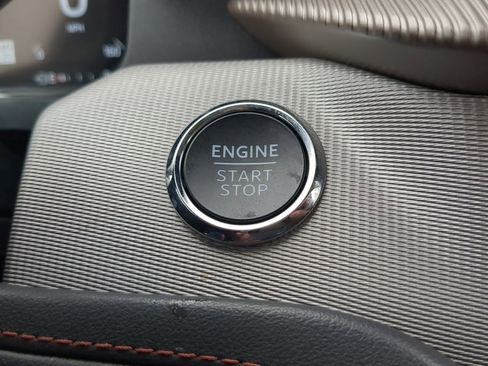 Certified 2025 Ford Explorer Active w/ Active Comfort Package image 26