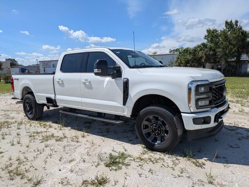 Used 2024 Ford F250 Lariat w/ Lariat Ultimate Package AWD/4WD image 2