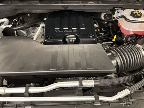 Used 2026 Chevrolet Silverado 1500 Custom AWD/4WD image 23