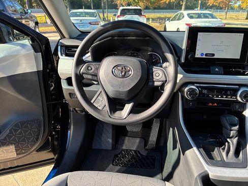New 2025 Toyota RAV4 XLE image 18