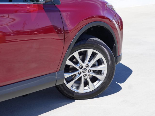 Used 2018 Toyota RAV4 Limited w/ Advanced Technology Package FWD image 7
