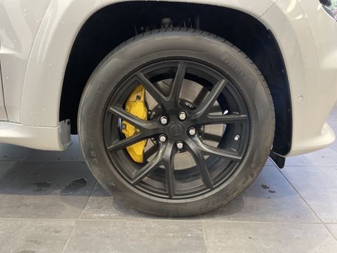 Used 2021 Jeep Grand Cherokee Trackhawk AWD/4WD image 13