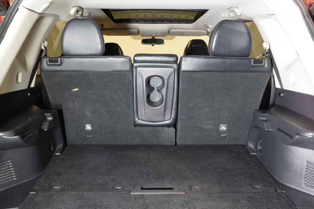Used 2014 Nissan Rogue SL w/ SL Premium Package AWD/4WD image 28