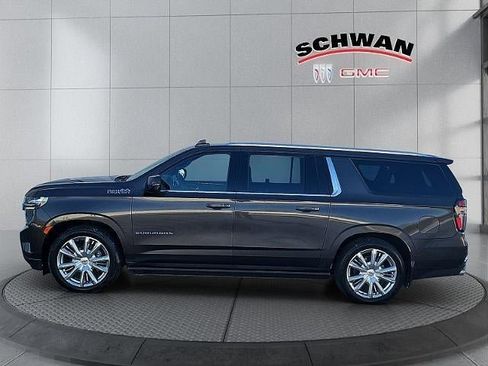 Used 2021 Chevrolet Suburban High Country image 7
