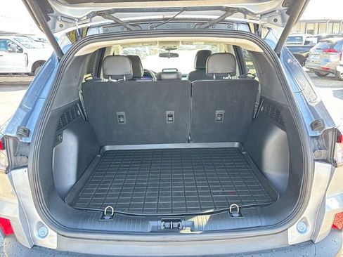 Used 2022 Ford Escape SEL w/ Technology Package image 16