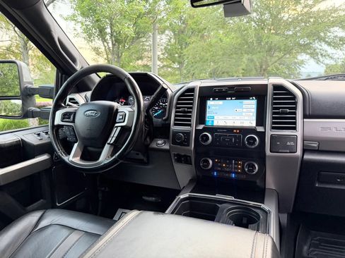 Used 2019 Ford F250 Platinum AWD/4WD image 32