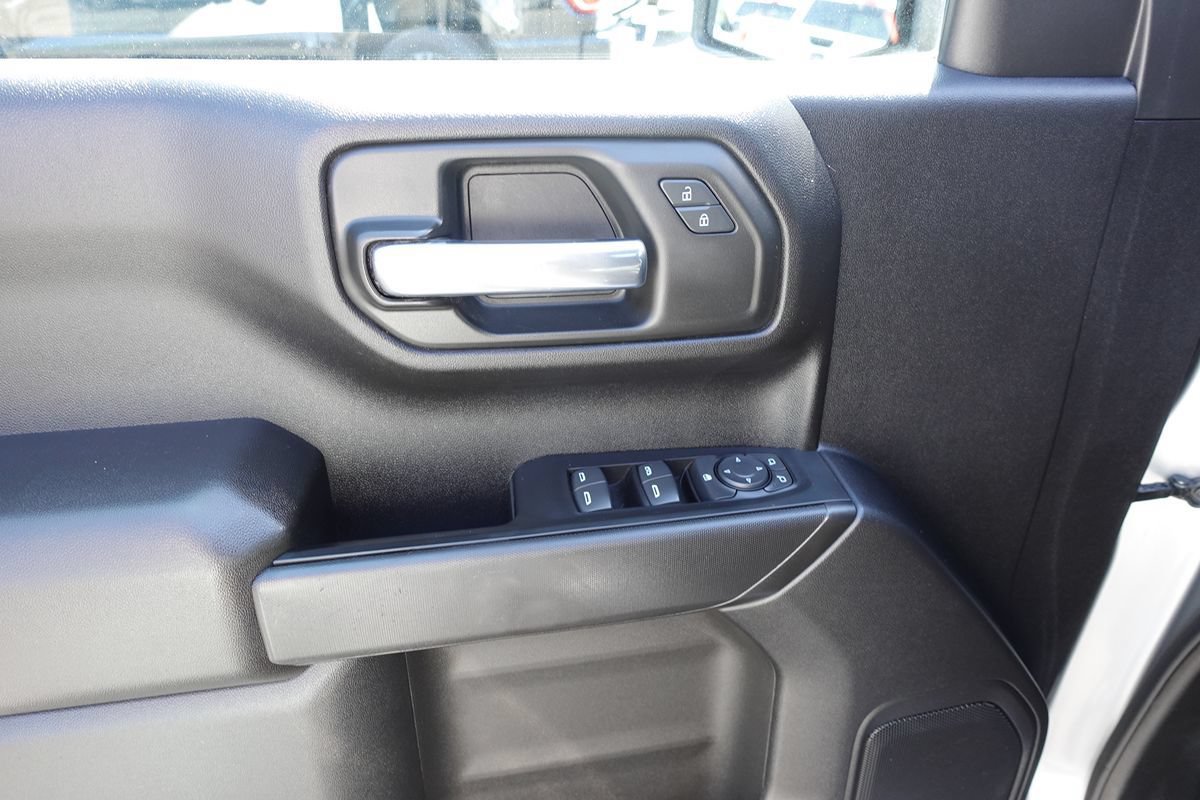 Used 2024 GMC Sierra 1500 Pro w/ Graphite Edition AWD/4WD image 16