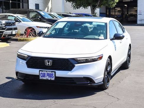 Used 2025 Honda Accord Sport image 5