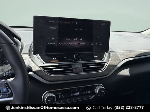 Certified 2024 Nissan Altima 2.5 SL AWD/4WD image 31