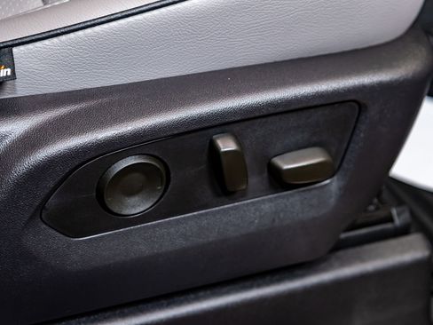 Used 2024 Chevrolet Silverado 1500 LTZ image 30