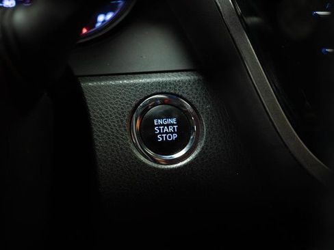 Used 2019 Toyota Camry XSE image 24