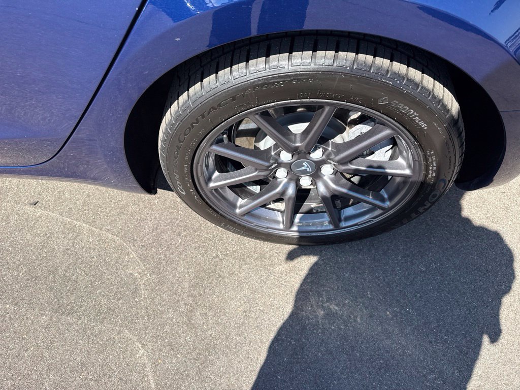 Used 2018 Tesla Model 3 Long Range RWD image 6