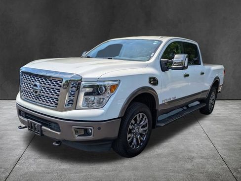 Used 2019 Nissan Titan Platinum Reserve w/ Platinum Utility Package AWD/4WD image 9