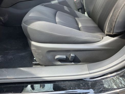 Used 2025 Nissan Altima 2.5 SV FWD image 15