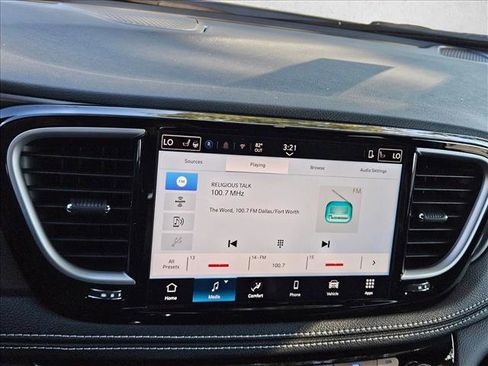 New 2026 Chrysler Pacifica Select image 14