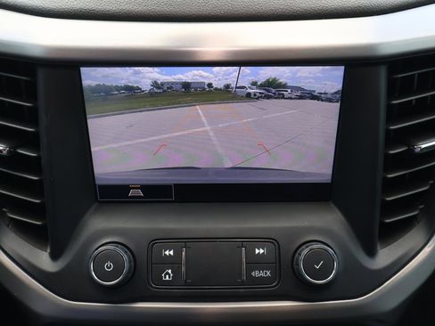 Used 2022 GMC Acadia AT4 w/ LPO, Floor Liner Package AWD/4WD image 30
