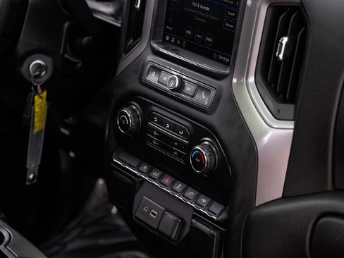 Used 2021 Chevrolet Silverado 1500 Custom w/ Rally Edition image 18