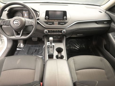 Used 2024 Nissan Altima 2.5 S image 16