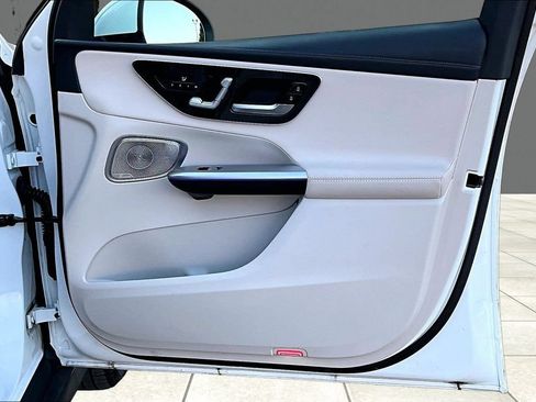 Used 2023 Mercedes-Benz GLC 300 4MATIC image 24