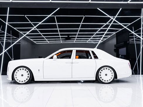 Used 2026 Rolls-Royce Phantom Sedan image 24
