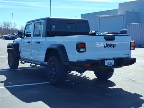 Used 2020 Jeep Gladiator Sport w/ Quick Order Package 24S image 5