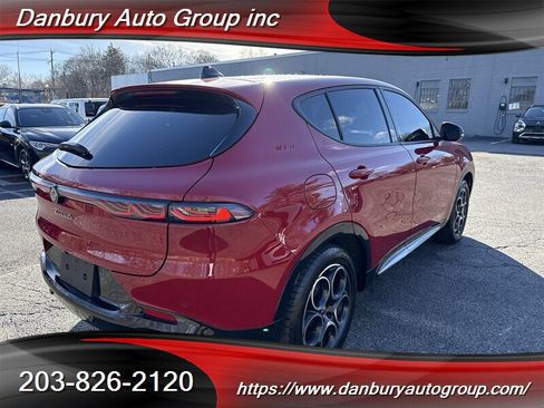 Used 2024 Alfa Romeo Tonale Ti w/ Premium Interior Package image 6