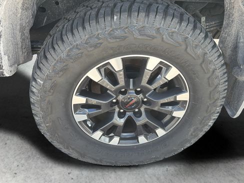 Used 2021 Nissan Titan PRO-4X w/ Pro-4x Convenience Package AWD/4WD image 26