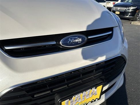 Certified 2017 Ford C-MAX Energi SE w/ Equipment Group 402A image 10