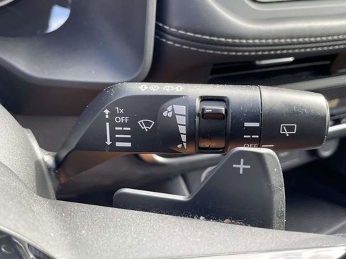 Used 2023 Nissan Rogue SV image 31