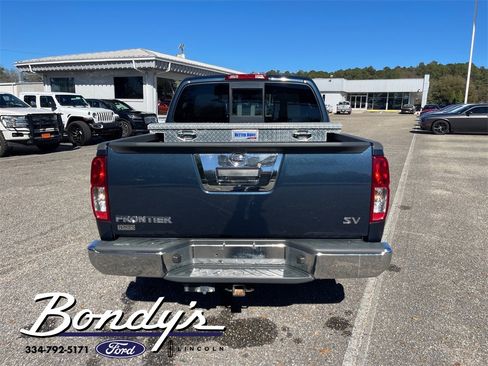 Used 2019 Nissan Frontier SV image 13