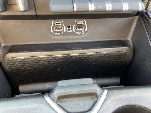 Used 2023 RAM 1500 Laramie AWD/4WD image 32