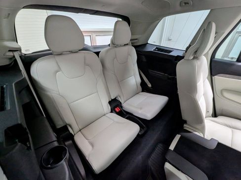 Used 2024 Volvo XC90 T8 Plus w/ Protection Package Premier image 26