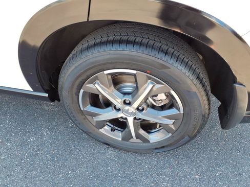 Certified 2024 Honda HR-V EX-L image 14