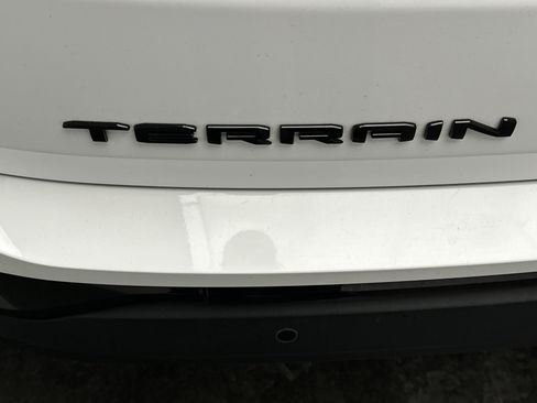 Used 2023 GMC Terrain SLE w/ Driver Convenience Package AWD/4WD image 13