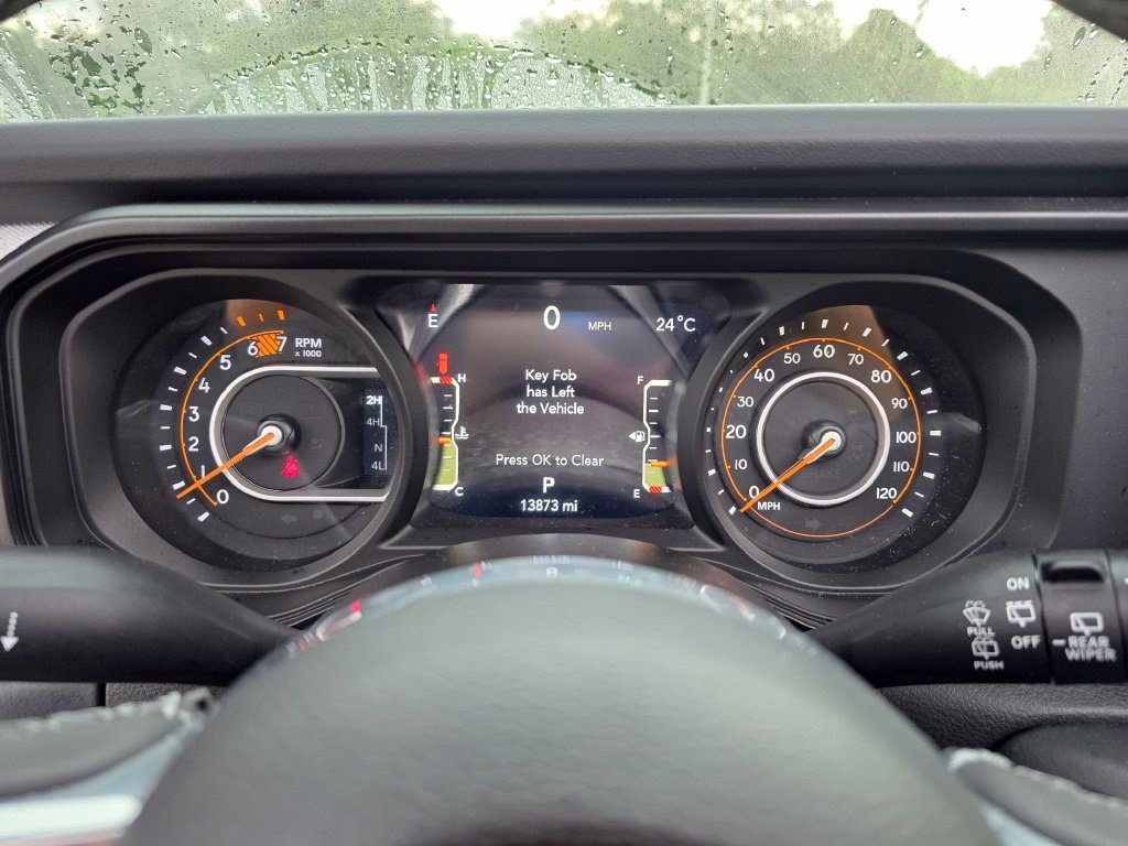 Used 2026 Jeep Wrangler Unlimited Sahara AWD/4WD image 19
