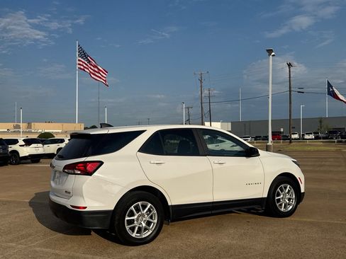 Used 2023 Chevrolet Equinox LS w/ LS Convenience Package FWD image 22